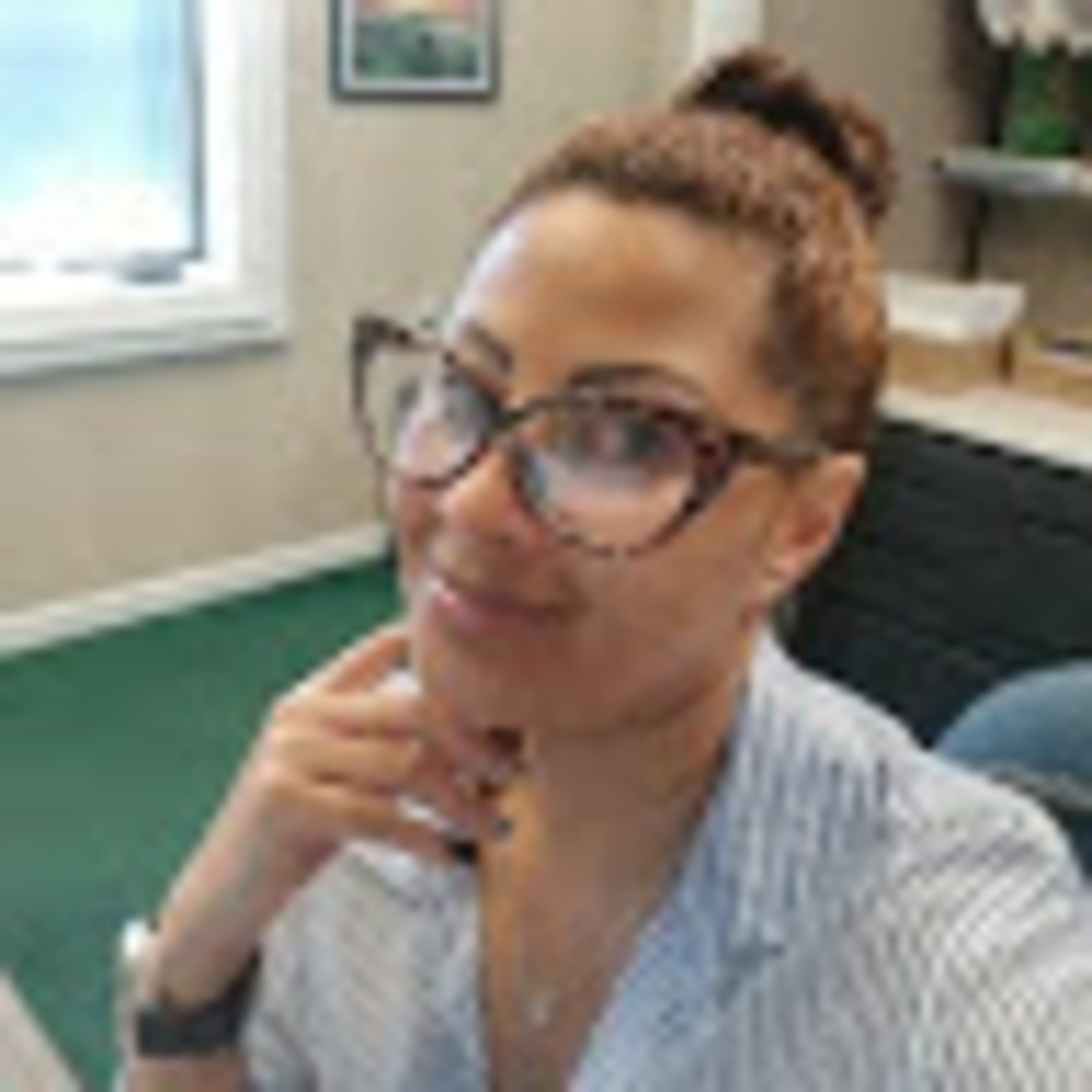 Meet your Posher, Nora